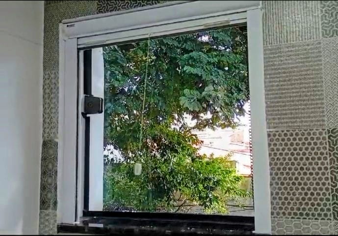 Tela Mosquiteira Recolhível Tela Mosquiteira Recolhível
